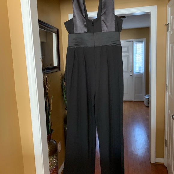 Jumpsuits - Picture 4 of 8